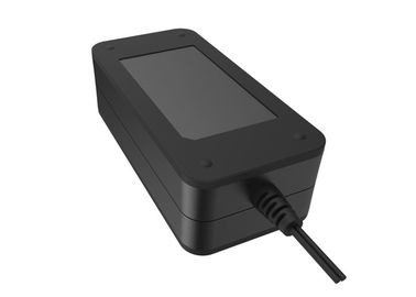 İyi bir fiyat. 12 V 5A Evrensel Seyahat Adaptörü Masaüstü Çok Ülke Seyahat Adaptörü 60 W 5000 mah çevrimiçi