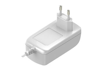 İyi bir fiyat. AB Tak 12 V 36 W AC Anahtarlama Duvar Montaj Adaptörü Evrensel Siyah Renkte çevrimiçi
