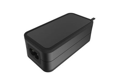 İyi bir fiyat. Evrensel Güvenlik Sertifikaları ile 60W Masaüstü Güç Adaptörü Çıkışı 12V 5A çevrimiçi