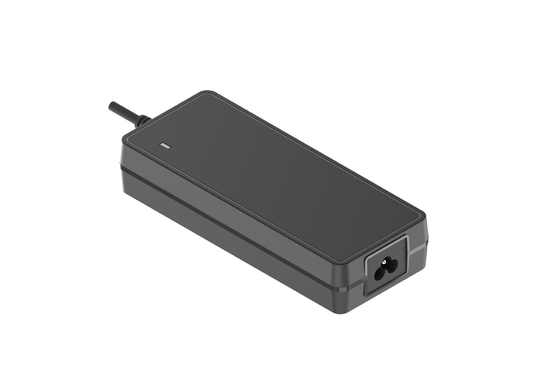 İyi bir fiyat. 5-52A çıkış voltajı ve verimliliği ≥85% UL/CUL/TUV/GS/CE/CCC ile masaüstü adaptörü çevrimiçi