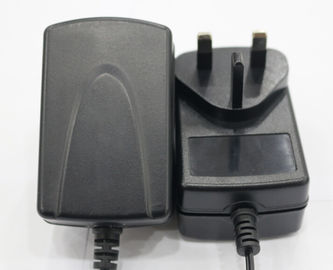 İyi bir fiyat. 18W / 24W / 36W Evrensel Seyahat Güç Adaptörü 5 - 15V Beyaz / Siyah çevrimiçi